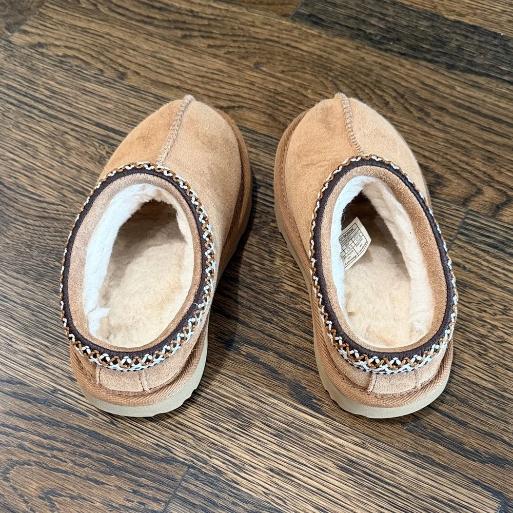 UGG Kids Chestnut Suede Slip-On Shearling Mules